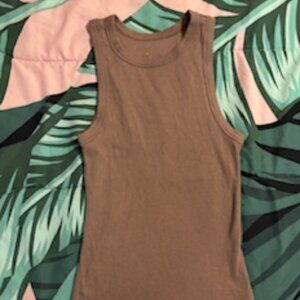 A New Day size Small, basic tank